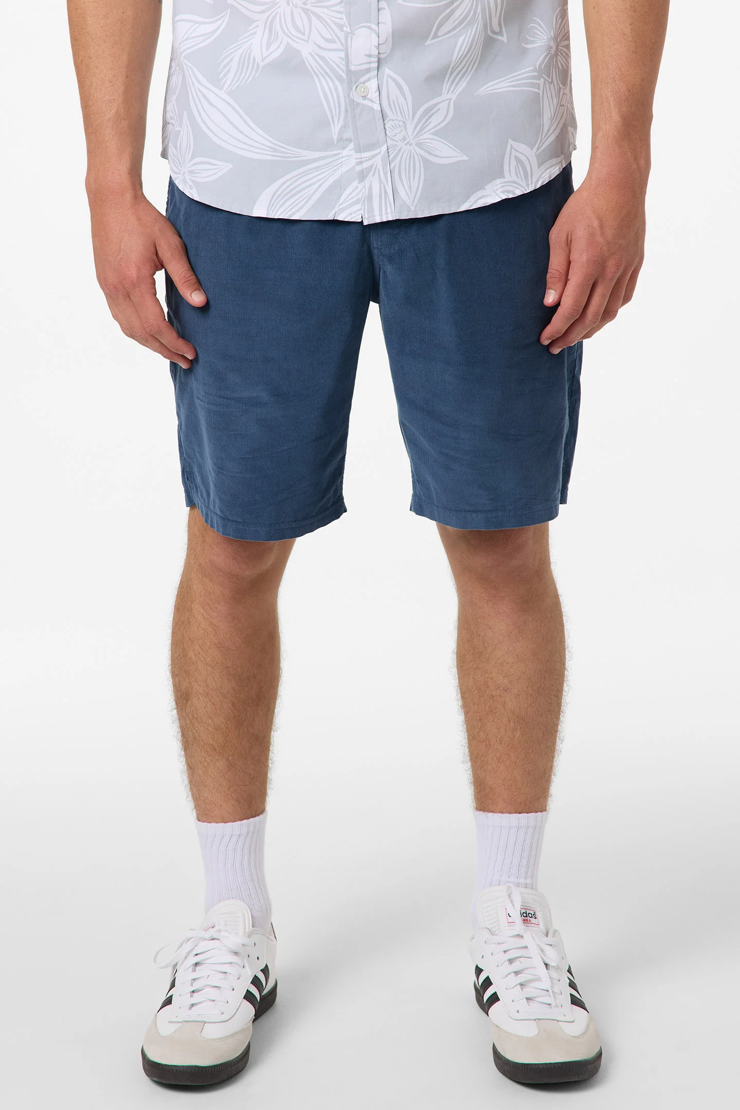 El Porto 19" Cord Shorts - Image 2