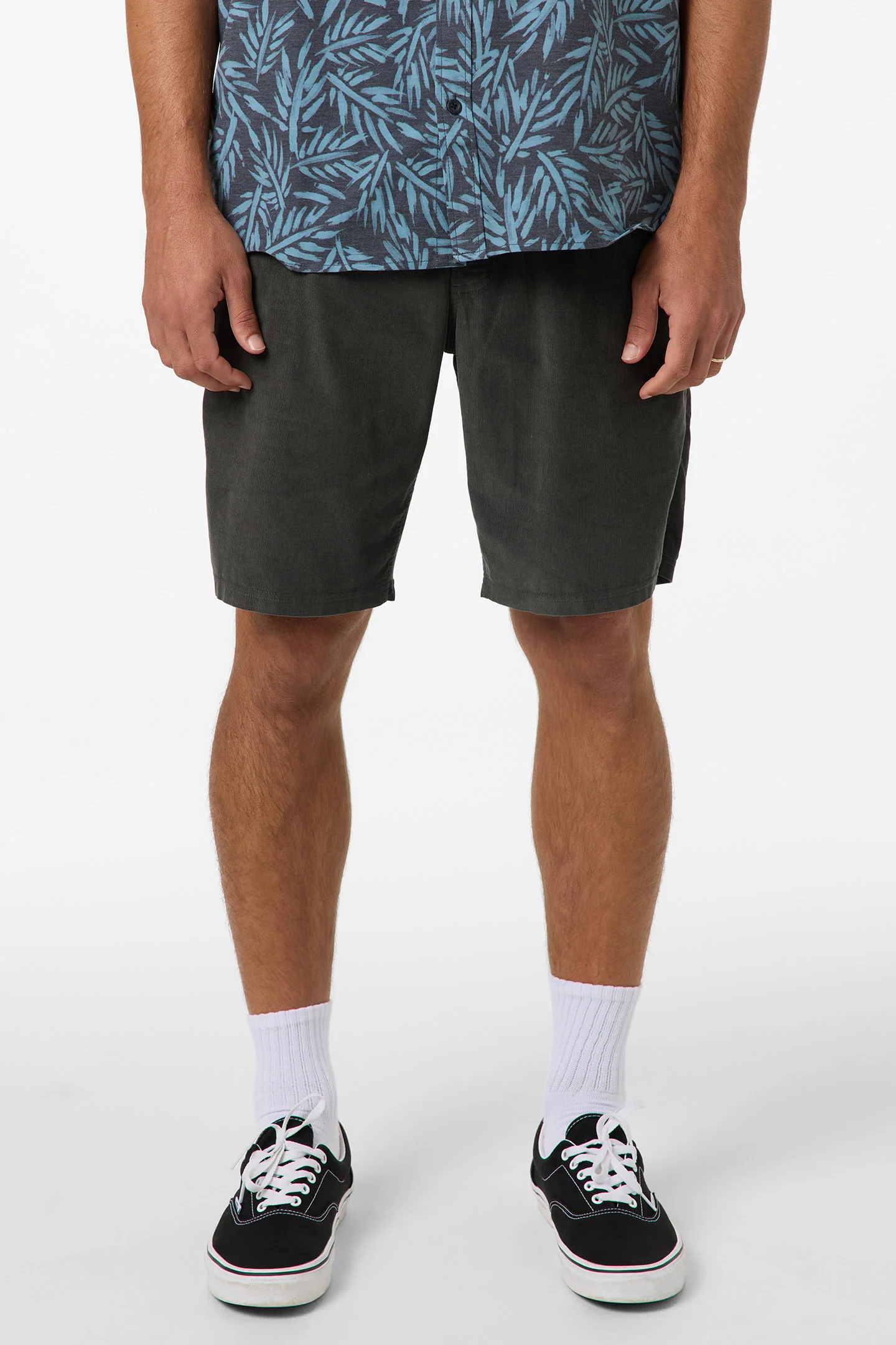 El Porto 19" Cord Shorts - Image 2