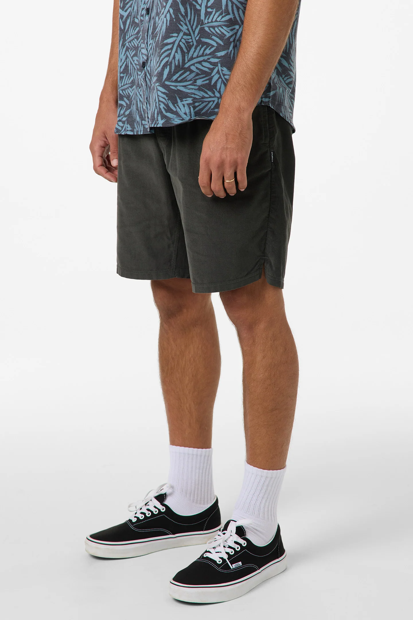 El Porto 19" Cord Shorts - Image 3