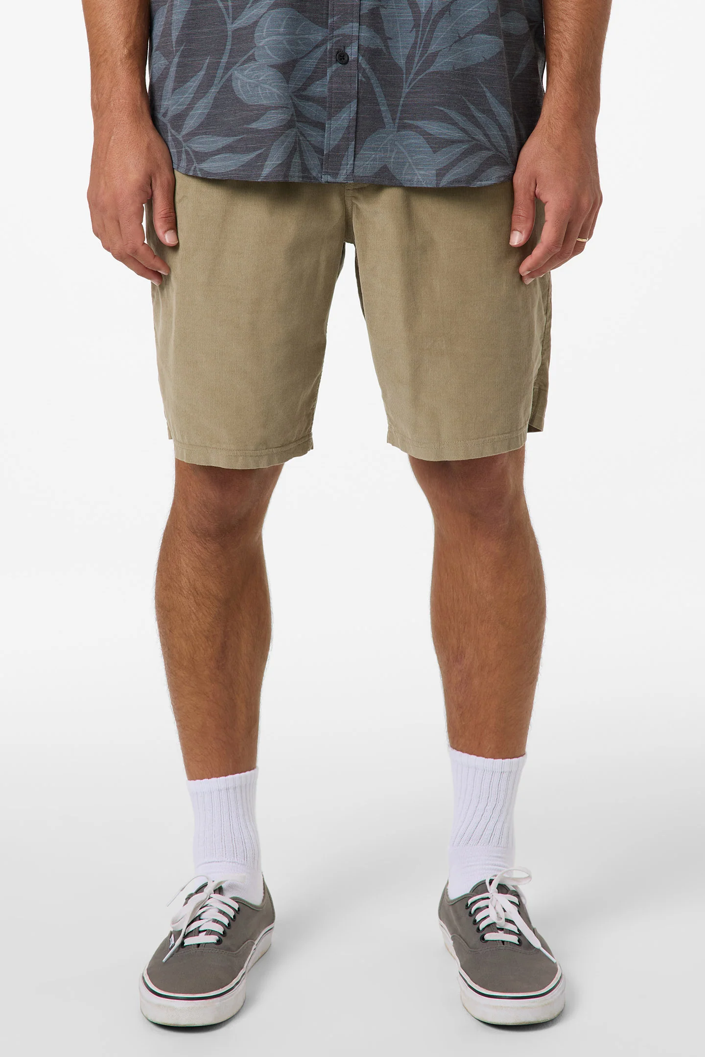 El Porto 19" Cord Shorts - Image 2