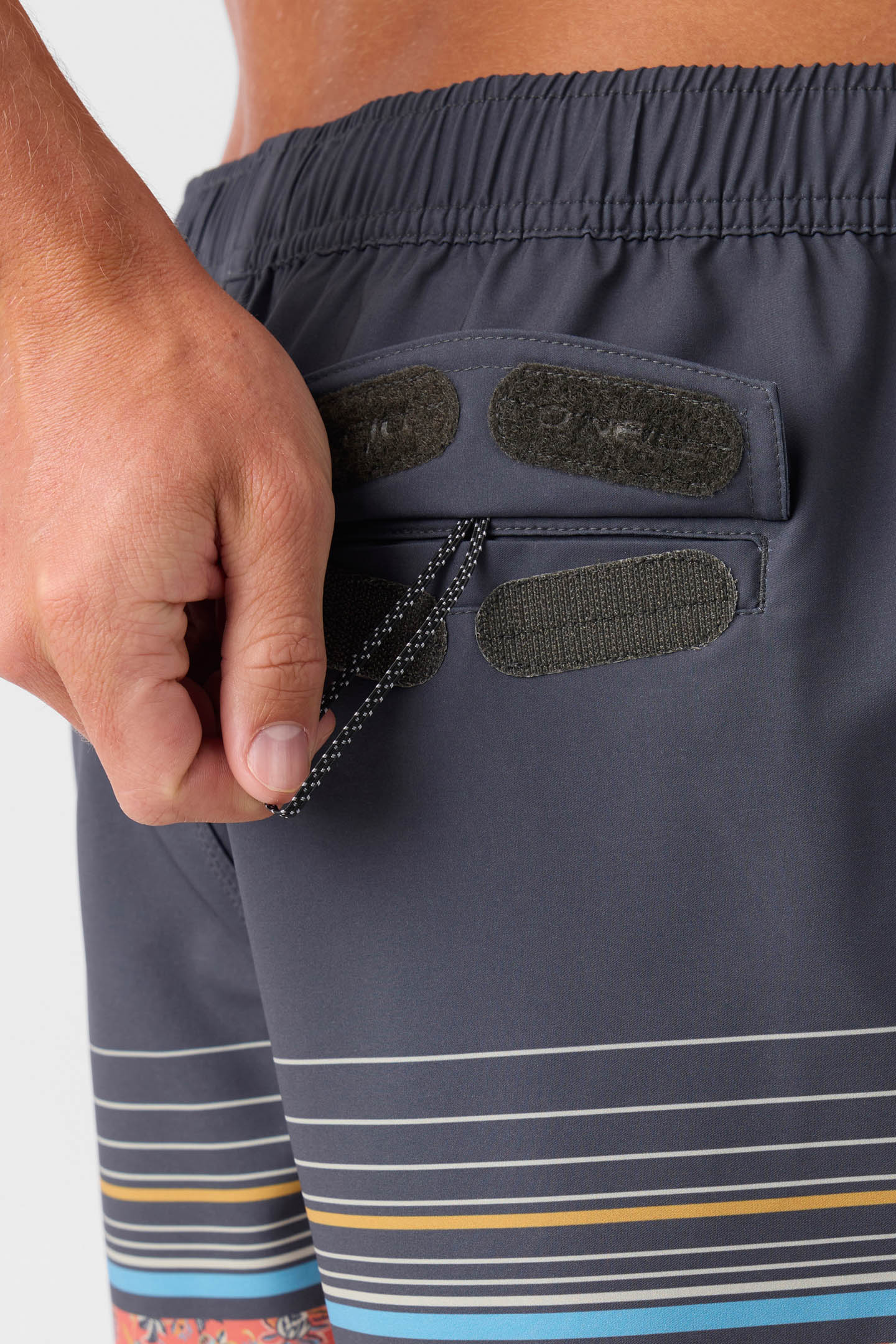 Hermosa Elastic Waist 17" Swim Trunks - Image 7