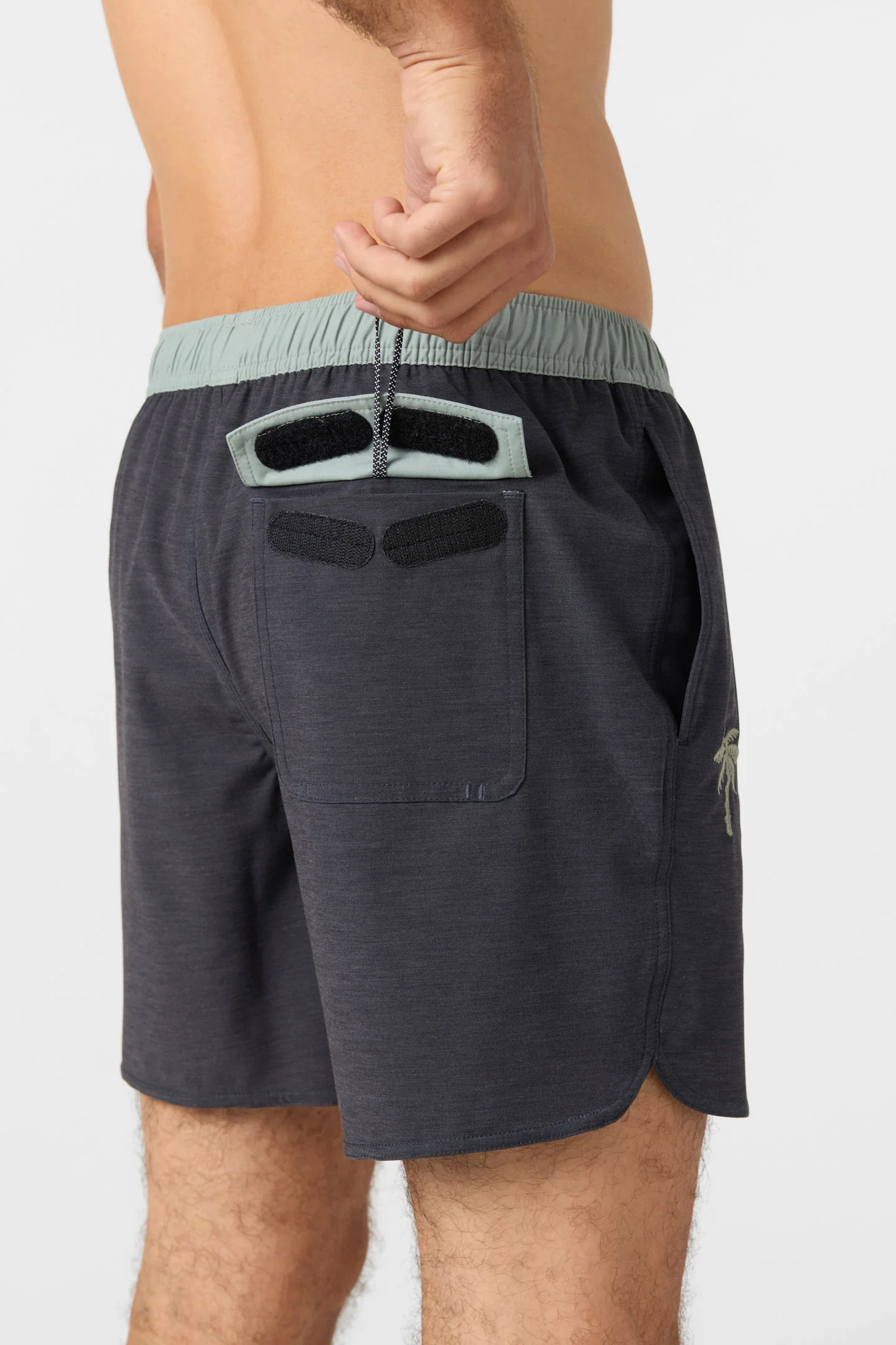 O'Riginals Solid Scallop 16" Swim Trunks - Image 6