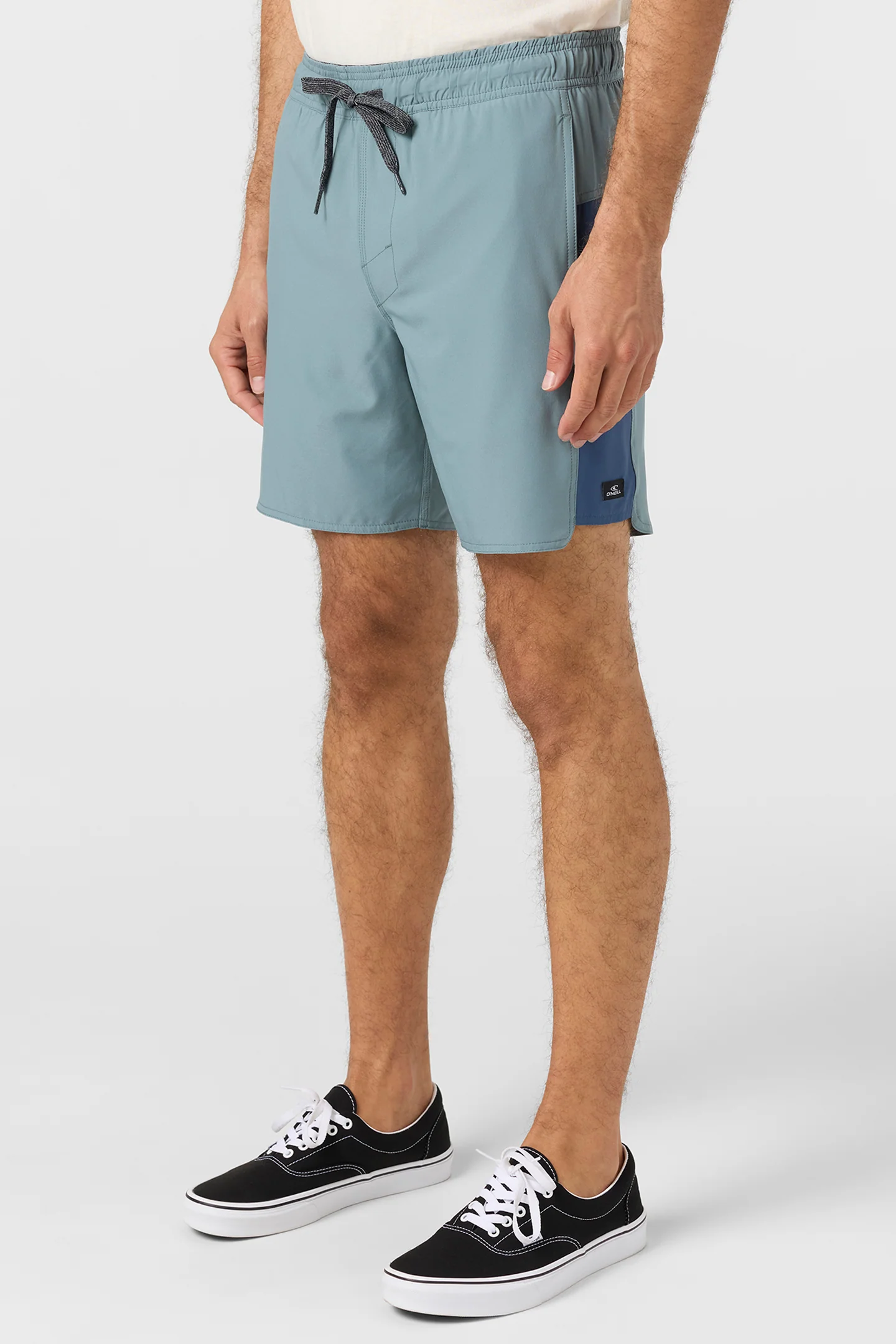 Perform Light Tech Panel Lined Elastic Waist 17" Hybrid Shorts - Image 3