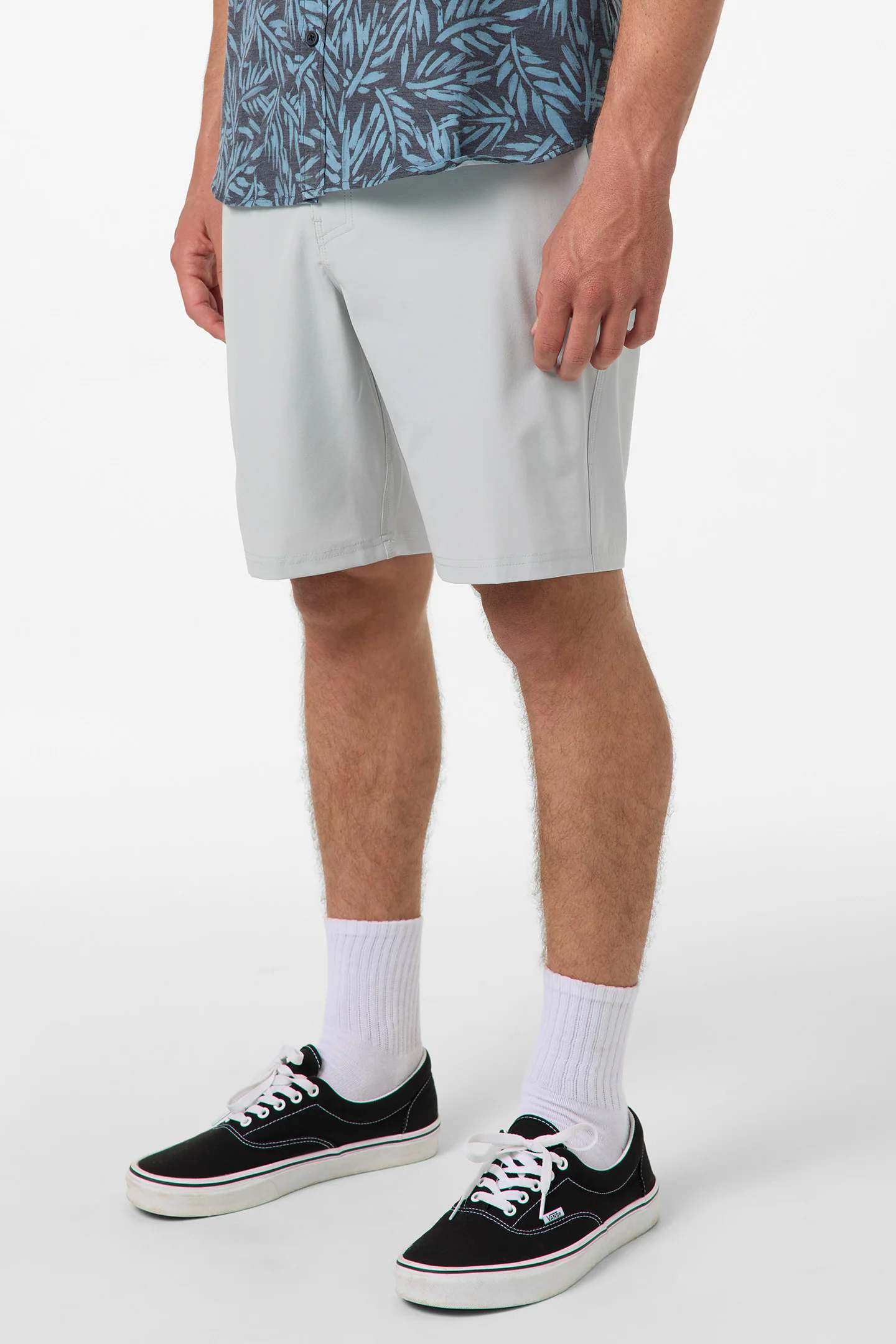 Reserve Heather 19" Hybrid Shorts - Image 3