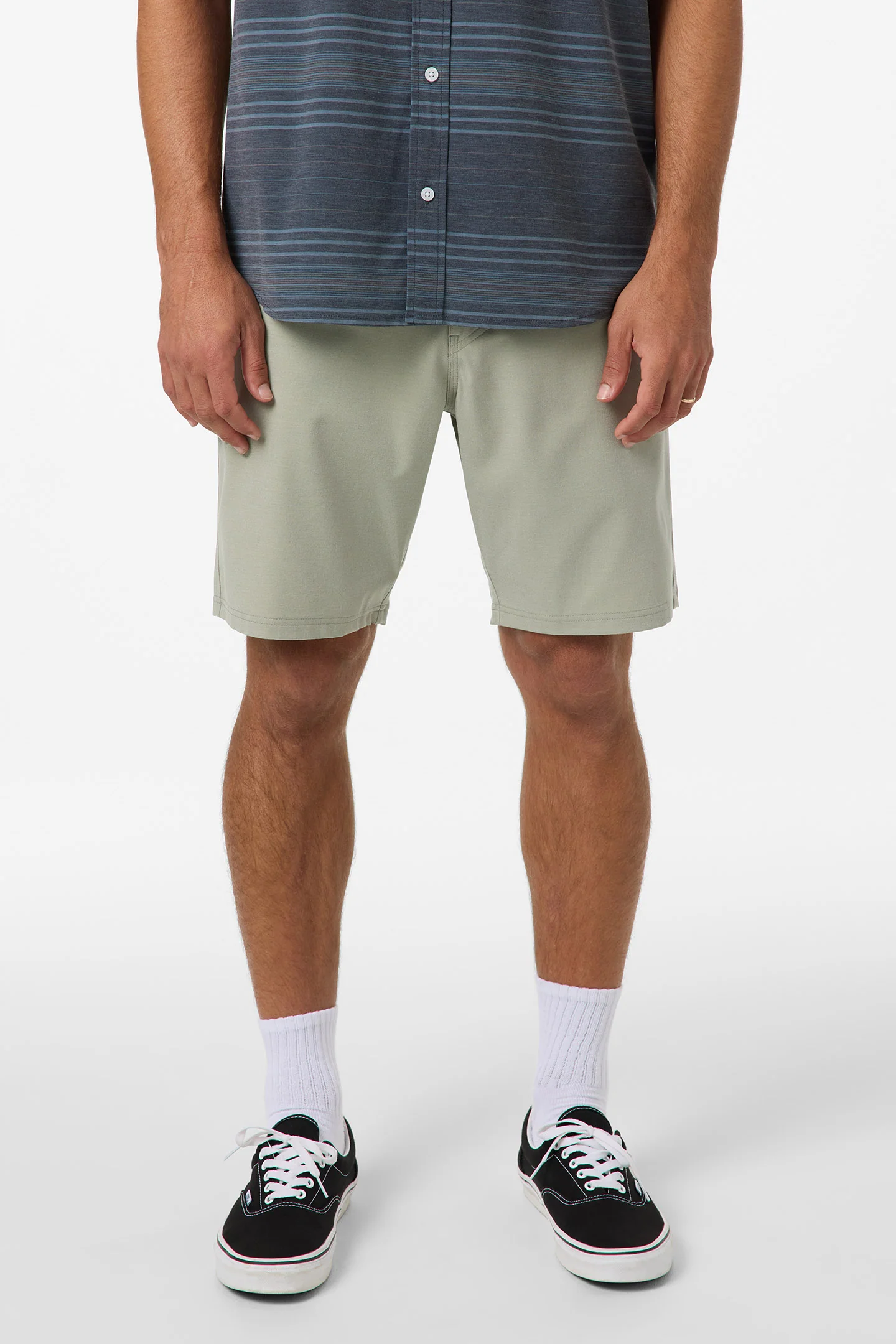 Reserve Light Check 19" Hybrid Shorts - Image 2